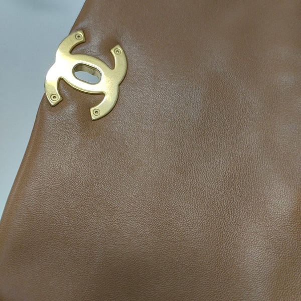 CHANEL 19 Small Quilted Lambskin Brown