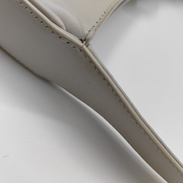 LE 5 À 7 Small Calfskin White