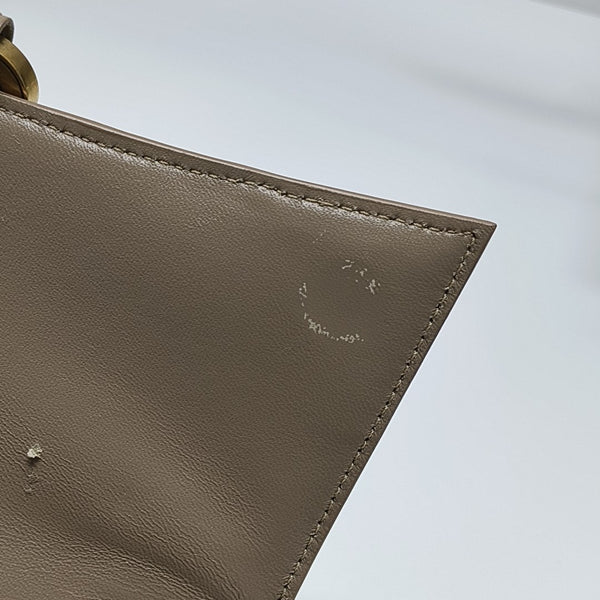 Hourglass S Calfskin Beige