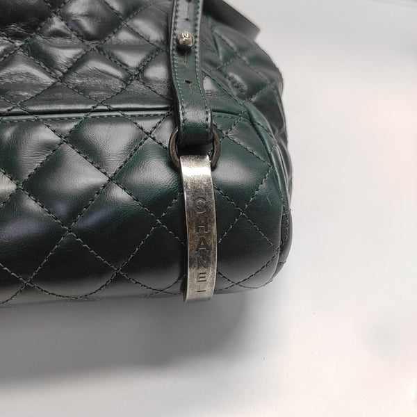 URBAN SPIRIT Quilted Calfskin Green