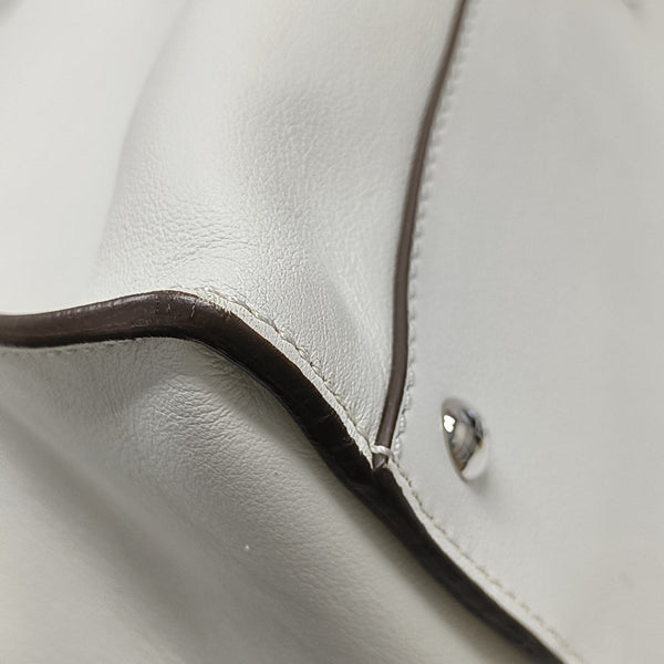 Peekaboo Large Calfskin White