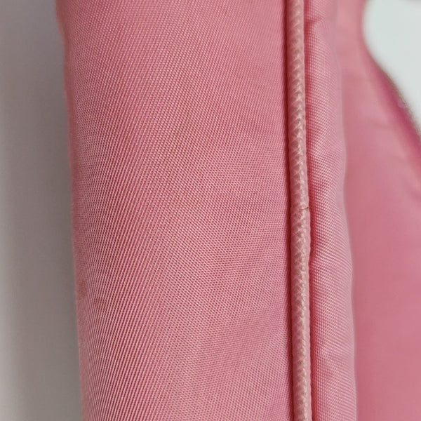 Re-Edition2000 Nylon Pink