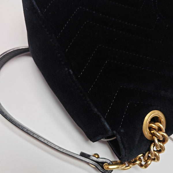 GG Marmont Large Quilted Velvet Black