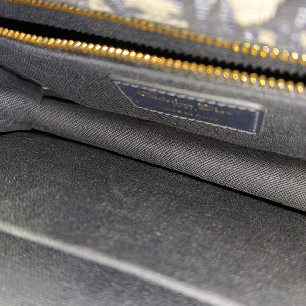 30 Montaigne Oblique Canvas Blue