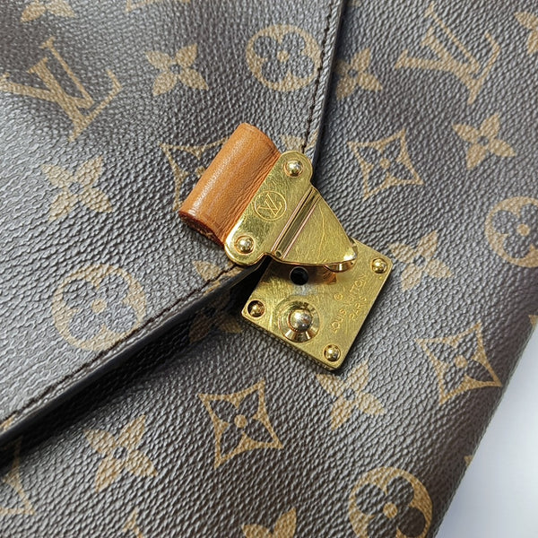 MÉTIS MM Monogram Coated Canvas Brown