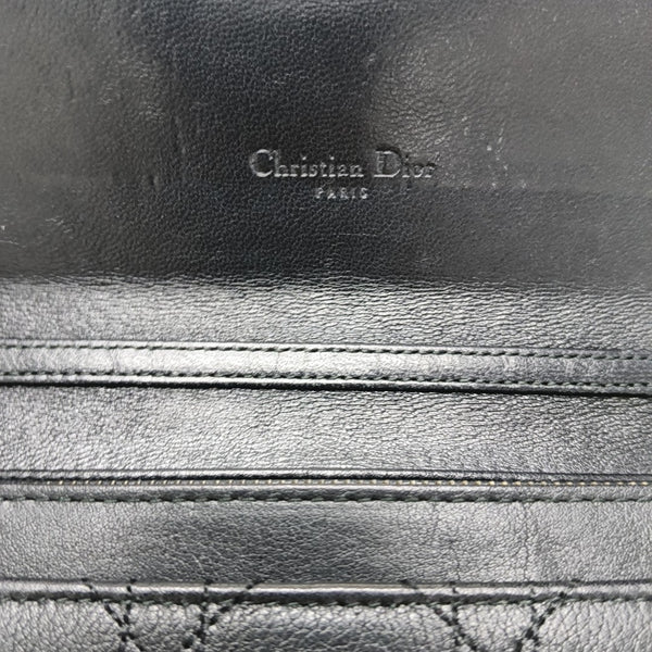 Cartera Miss Dior de piel de becerro acolchada negra