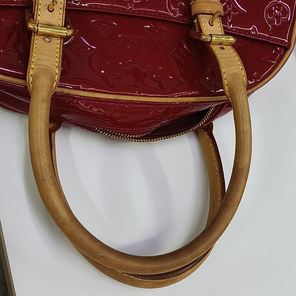 SUMMIT DRIVE Patent Leather Red