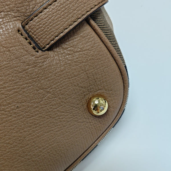 Canvas Brown