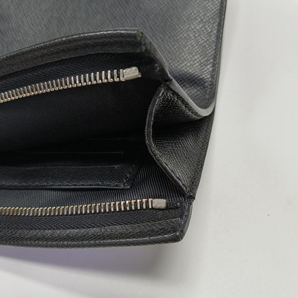 Pochette Voyag MM Calfskin Black