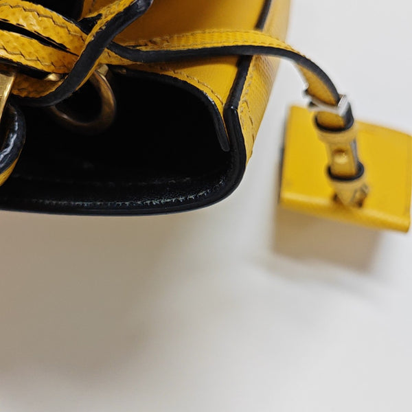 Panier Medium Calfskin Yellow