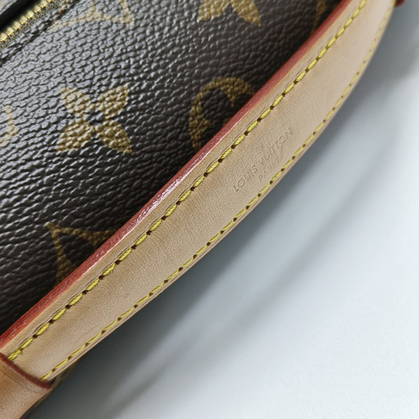 MÉTIS EAST WEST Monogram Coated Canvas Brown