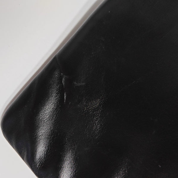 CHANEL 22 Small Quilted Calfskin Black