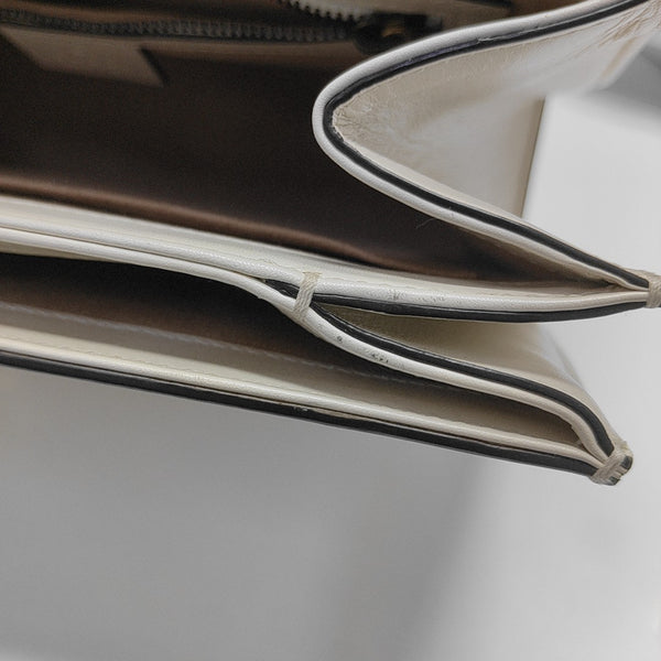 Queen Margaret Small Calfskin White