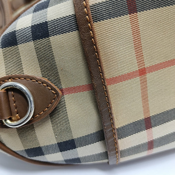 Canvas Brown