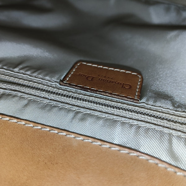 Street Chic Oblique Canvas Brown