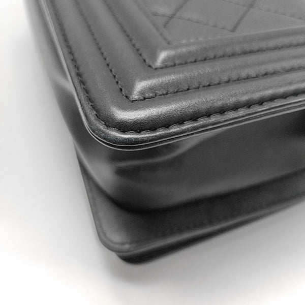 BOY CHANEL Small Quilted Calfskin Black