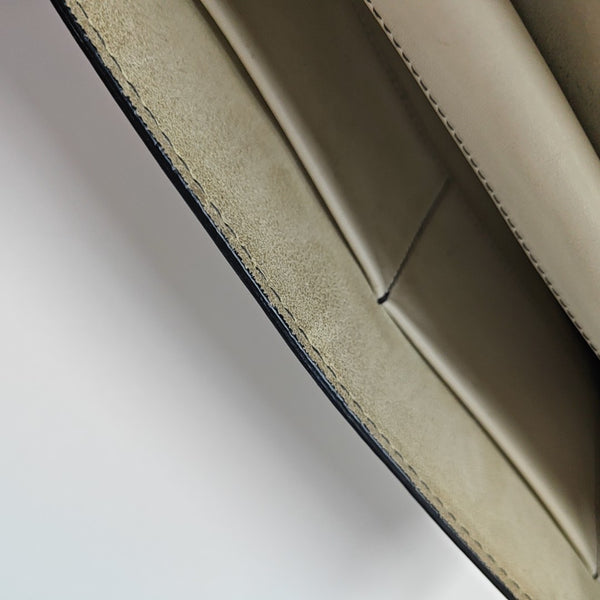 J'adior Calfskin White