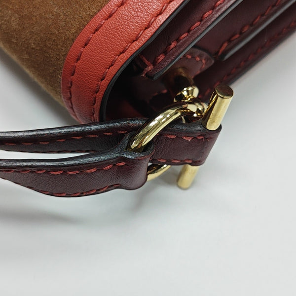 Roulis Suede Red