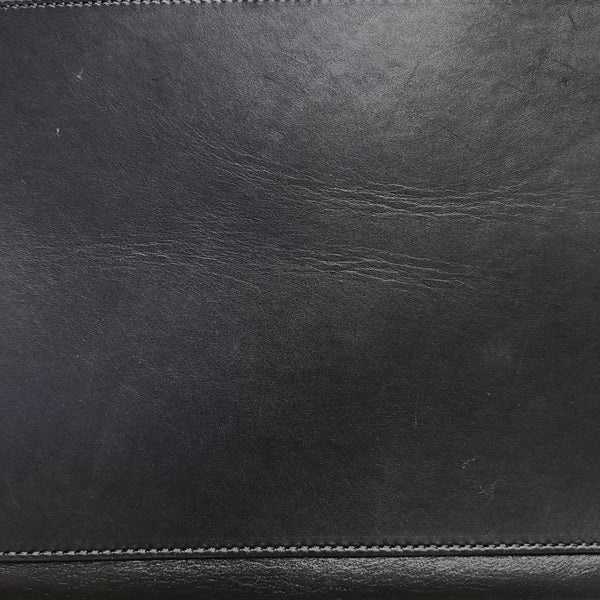TRAPEZE Medium Calfskin Black