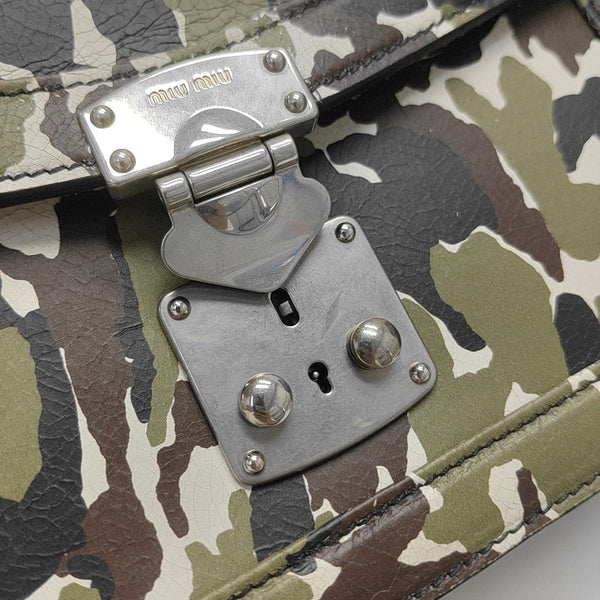 Calfskin Shoulder Bag Green