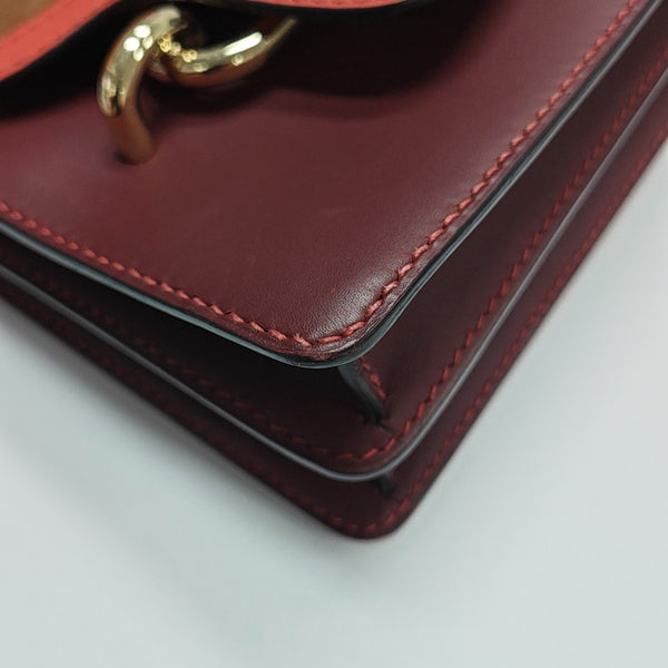 Roulis Suede Red