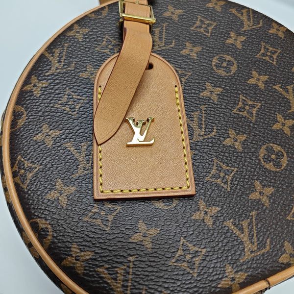 BOITE CHAPEAU PM Monogram Coated Canvas Brown