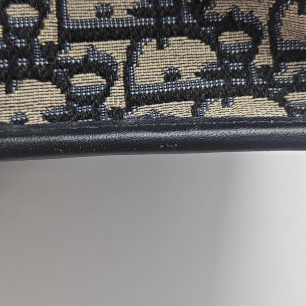 30 Montaigne Oblique Canvas Blue