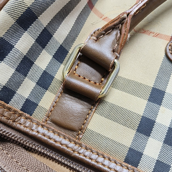 Canvas Brown