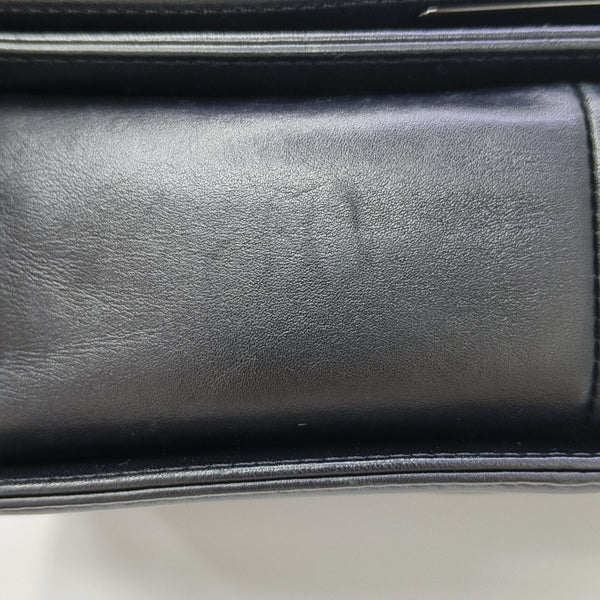 BOY CHANEL Medium Chevron Calfskin Black