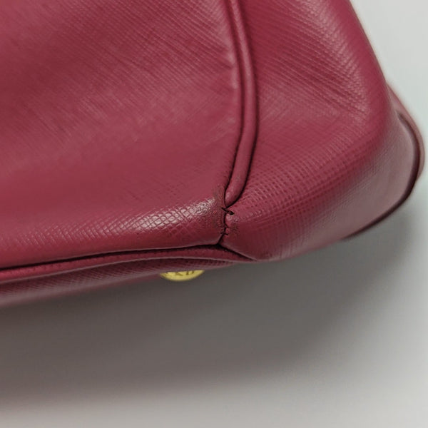 Galleria Medium Saffiano Calfskin Red