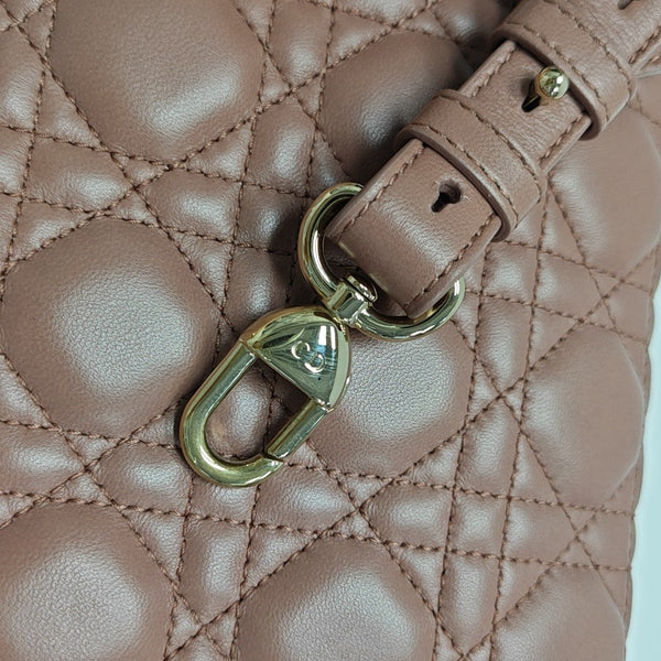 Lady Dior Small Cannage Lambskin Beige