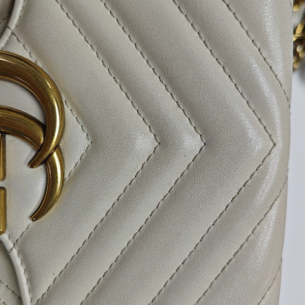 GG Marmont Medium Quilted Calfskin White