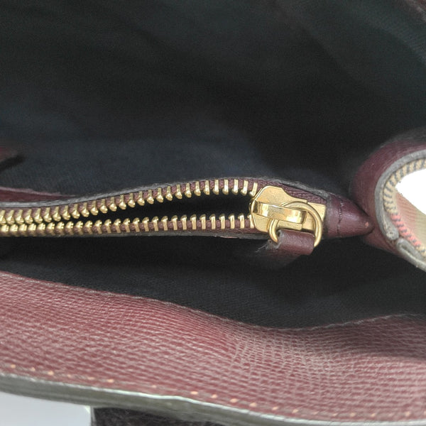 The Banner Medium Calfskin Red
