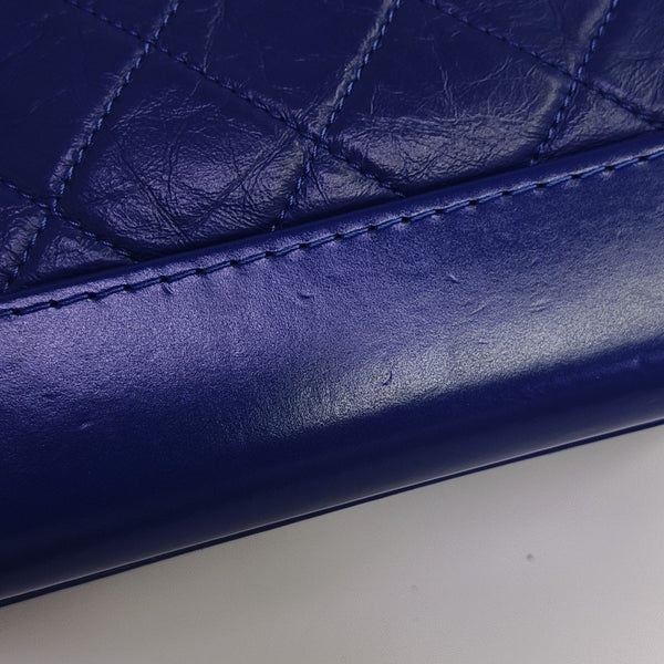 GABRIELLE Small Quilted Calfskin Blue