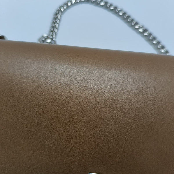 CASE Medium Calfskin Brown