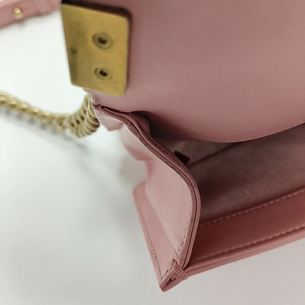 Authenticated pre-owned BOY CHANEL Small Quilted Calfskin Pink - Shoulder Bag at Looply