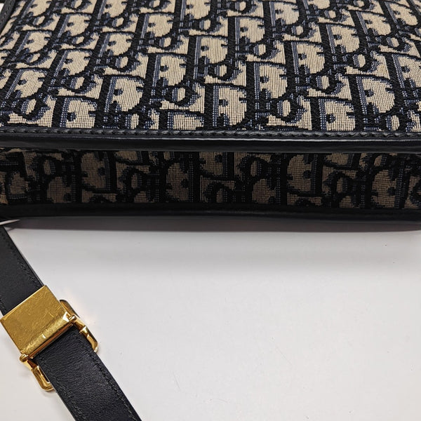 30 Montaigne Oblique Canvas Blue