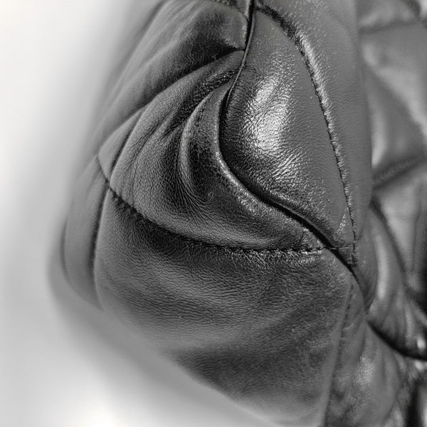 CHANEL 19 Large Quilted Lambskin Black