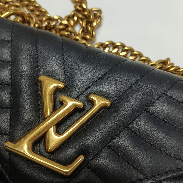 NEW WAVE PM Quilted Calfskin Black