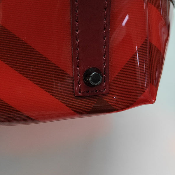 Plastic Red