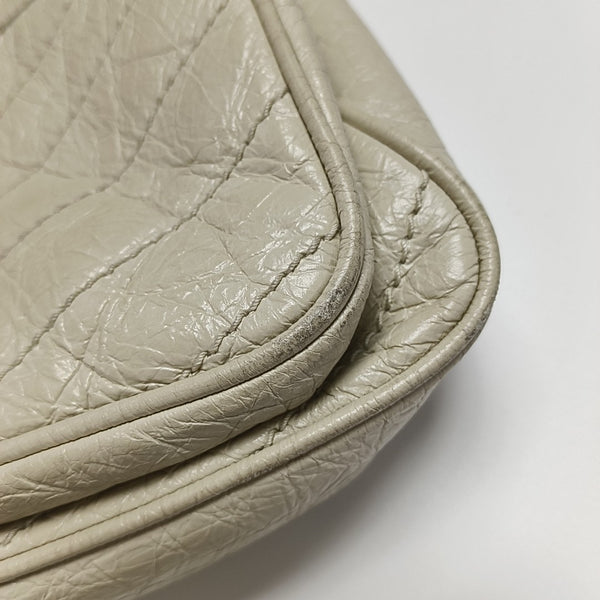 NIKI Medium Chevron Calfskin Beige