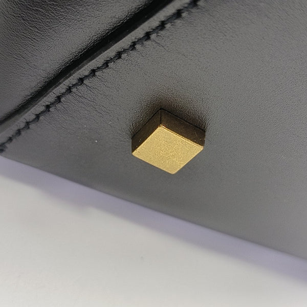 LE 37 Calfskin Black