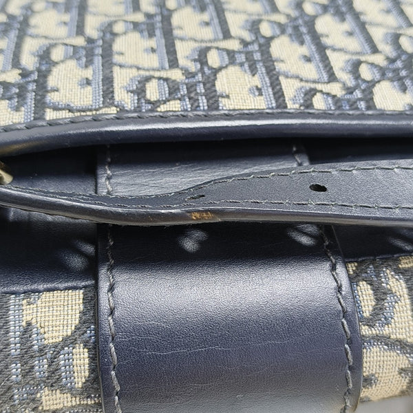 30 Montaigne Oblique Canvas Blue