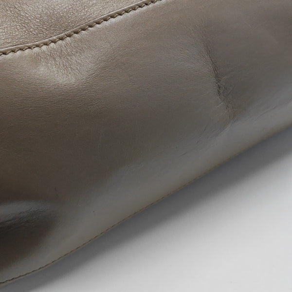Nymphaea Medium Calfskin Brown