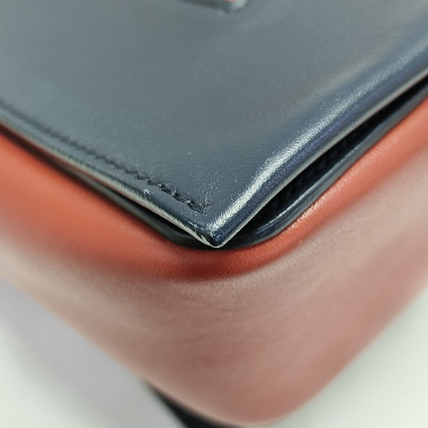 FRAME Medium Calfskin Blue
