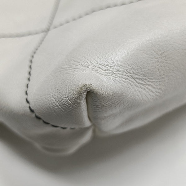 CHANEL 22 Large Quilted Calfskin White
