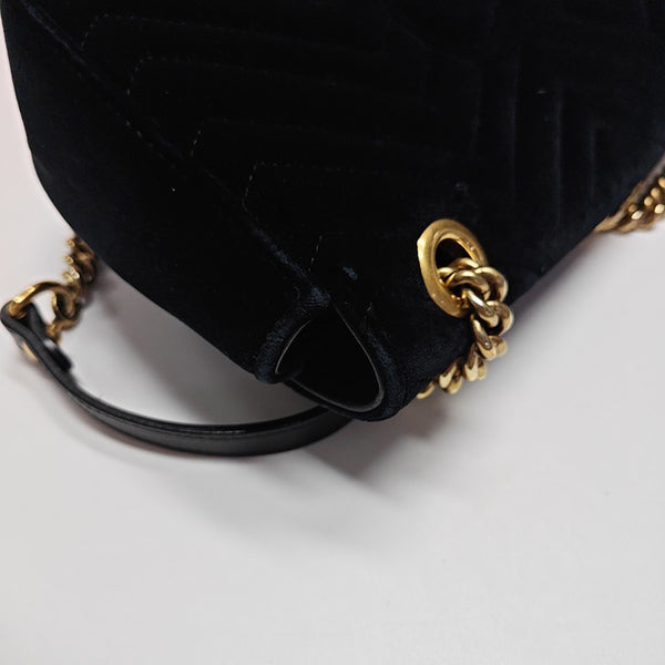 GG Marmont Medium Quilted Velvet Black