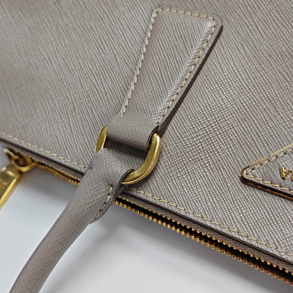 Galleria Large Saffiano Calfskin Gray