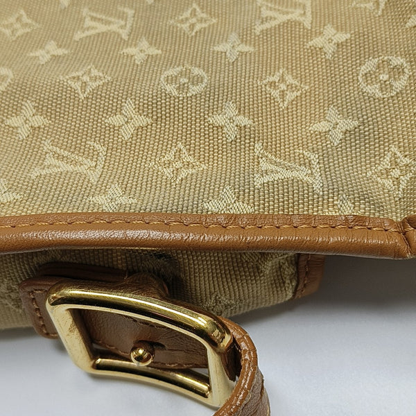 BERANGERE Monogram Canvas Brown