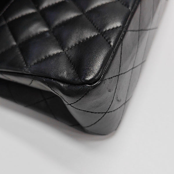 CLASSIC FLAP Small Quilted Lambskin Black